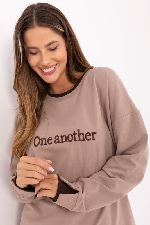 Komplektas tamsiai smėlinės spalvos