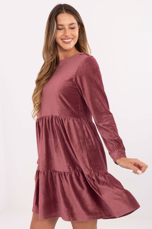 Suknelė tamsiai rožinės spalvos