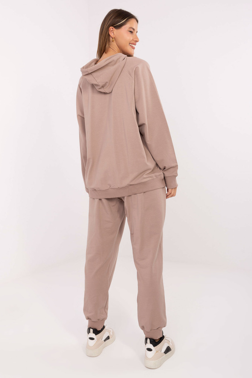 Komplektas tamsiai smėlinės spalvos