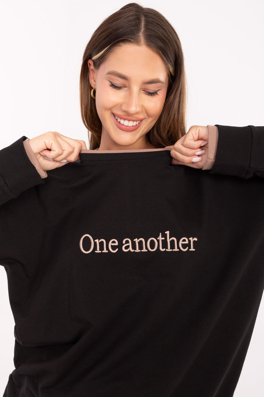 Komplektas juodos spalvos