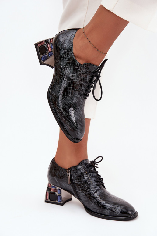 Lakuoti natūralios odos pusbačiai  su kulniukais su spindinčiomis akutėmis Artiker 57C0072 pilkos spalvos