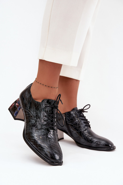 Lakuoti natūralios odos pusbačiai  su kulniukais su spindinčiomis akutėmis Artiker 57C0072 pilkos spalvos