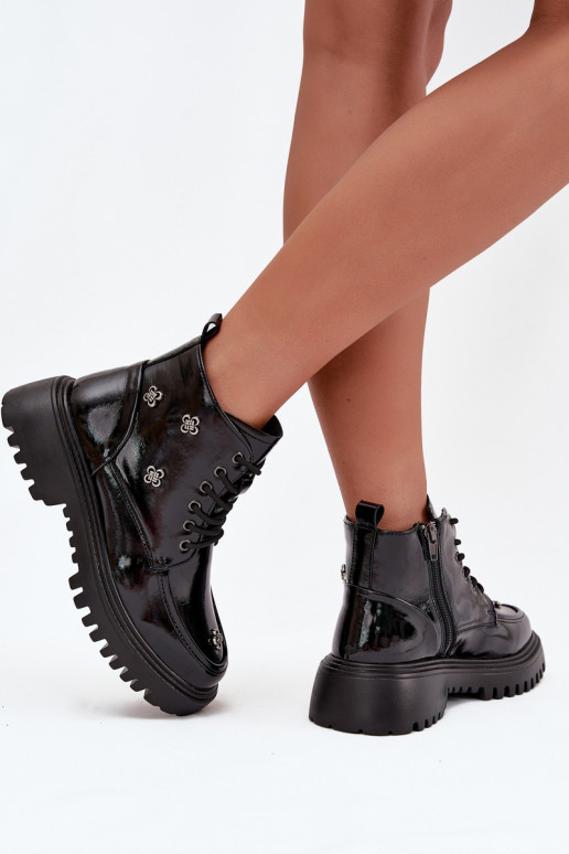   pašiltinti Moteriški aulinukai su gražiomis detalėmis su lako efektu Artiker 57C0345 Juodos spalvos