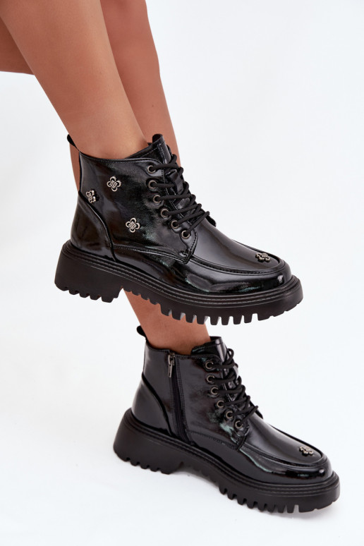   pašiltinti Moteriški aulinukai su gražiomis detalėmis su lako efektu Artiker 57C0345 Juodos spalvos