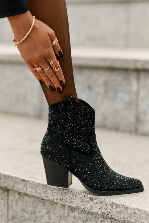 Dekoruotos kaubojiško stiliaus aulinukai su kulniukais Z Noskami smailiomis nosytėmis S.Barski HY42-121 Juodos spalvos