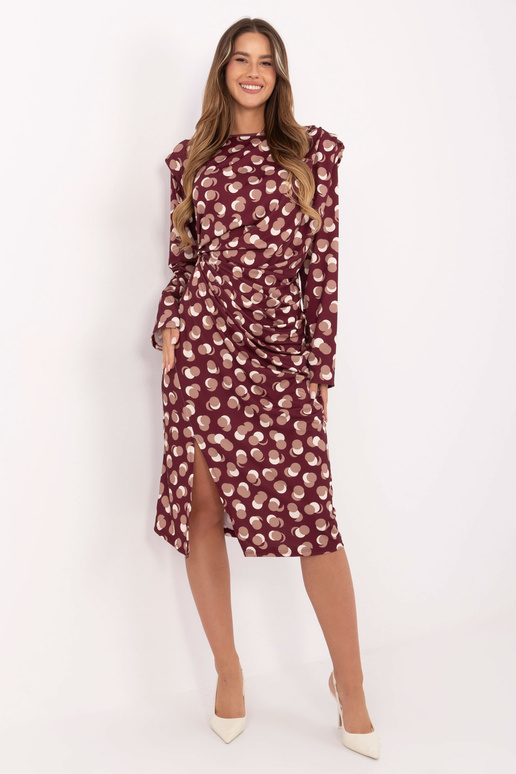 Burgundiška suknelė