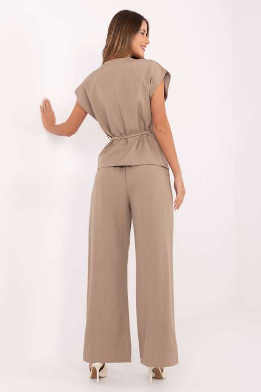 Komplektas tamsiai smėlinės spalvos