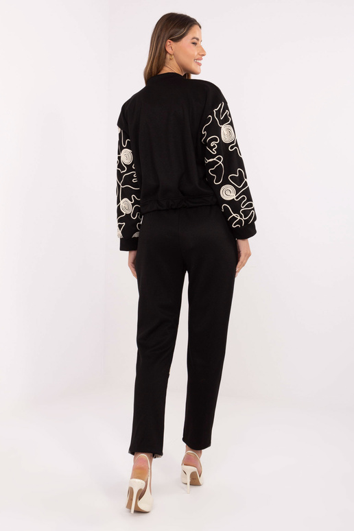 Komplektas juodos spalvos