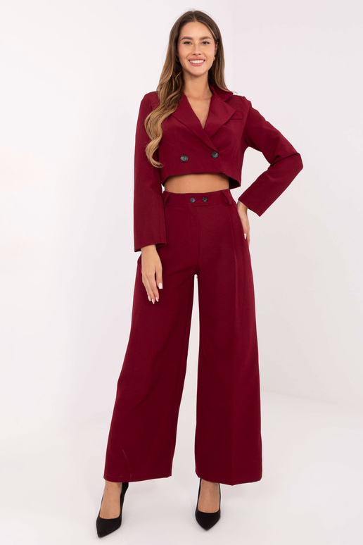 Burgundiškas komplektas