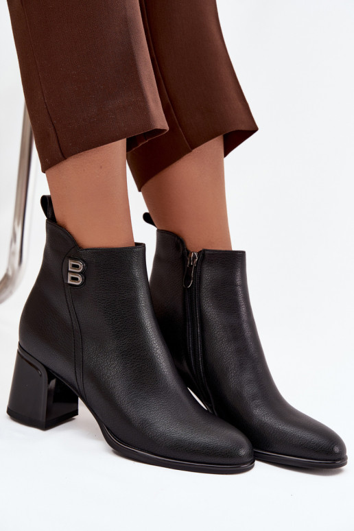 pašiltinti Moteriški aulinukai Z Naturalnej Skóry su kulniukais Juodos spalvos Jovelle