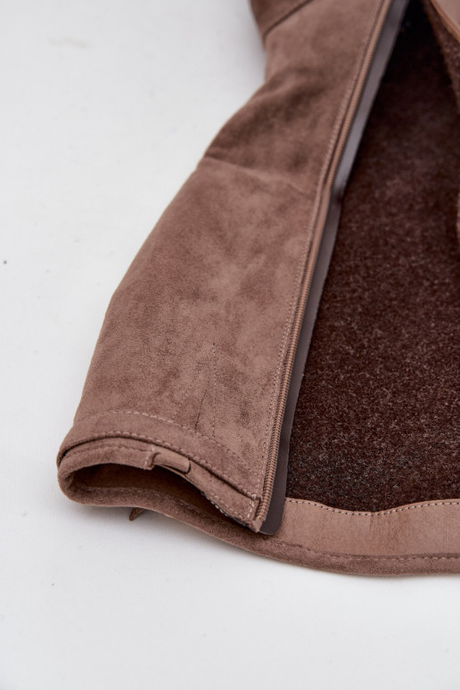 Šilti ilgaauliai batai su kulniukais su aukso spalvos sagtimis Vinceza 58589 smėlio spalvos Šilti ilgaauliai batai su kulniukais su aukso spalvos sagtimis Vinceza 58589 smėlio spalvos