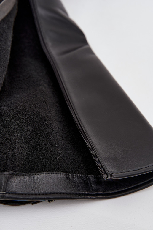 Šilti ilgaauliai batai su kulniukais su sagtimis Vinceza 58589 Juodos spalvos