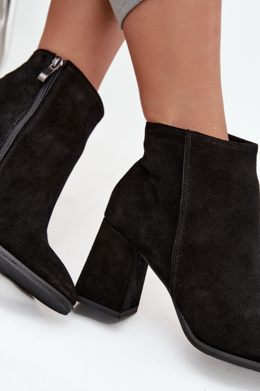 Aulinukai Z Naturalnego Zamszu Obcas Słupek pašiltinti Juodos spalvos Zazoo 3128