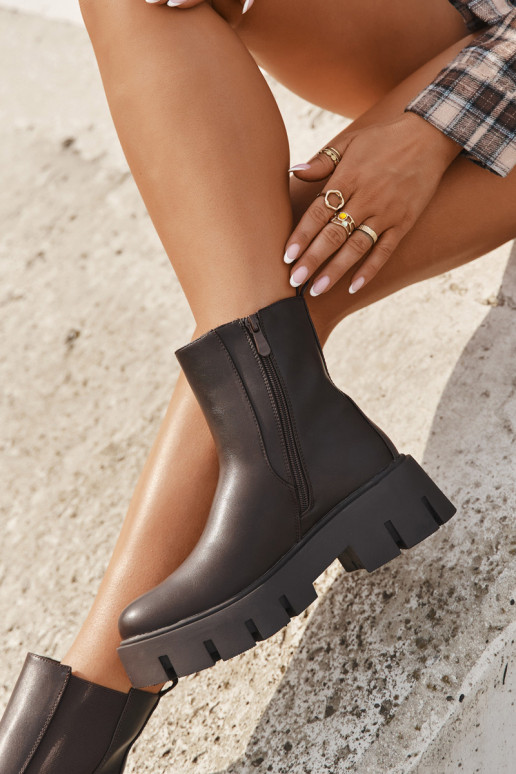 Stilingi pašiltinti moteriški aulinukai iš eko odos tamsiai rudos spalvos "Fivienne"