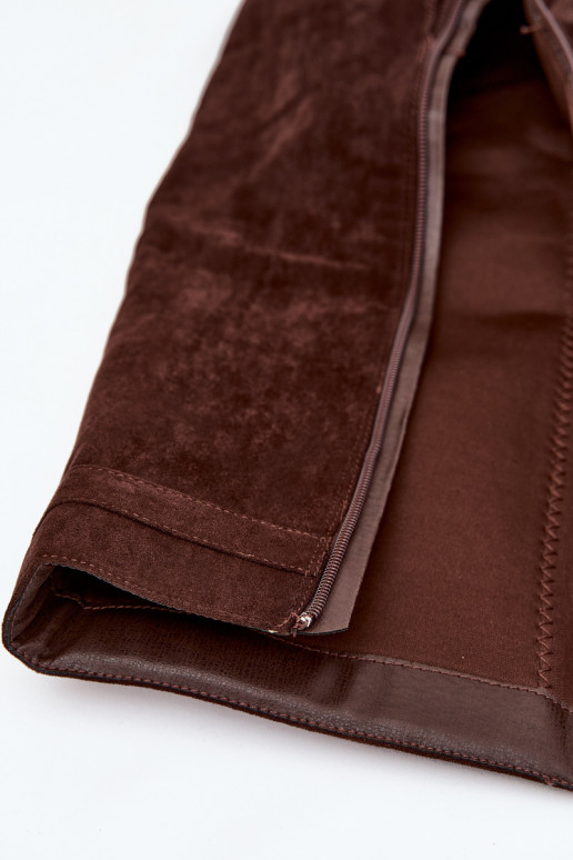 Moteriški ilgaauliai batai ant platformos su dirželiais ir sidabrinėmis detalėmis šokoladinės spalvos Korivelle Moteriški ilgaauliai batai ant platformos su dirželiais ir sidabrinėmis detalėmis šokoladinės spalvos Korivelle