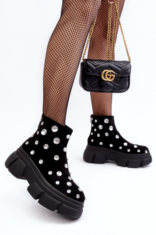 iš zomšos pašiltinti Aulinukai su spindinčiomis akutėmis D&A MR52-205 Juodos spalvos