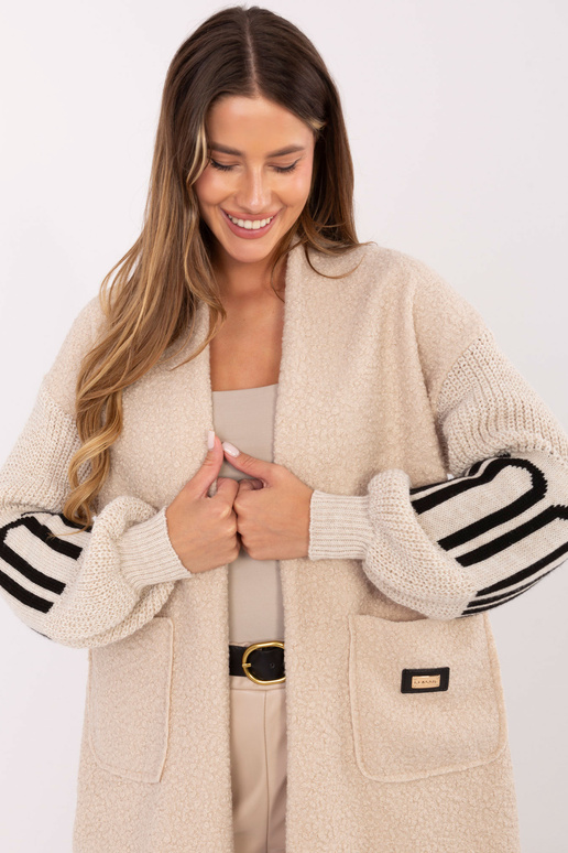 Šviesiai smėlinis kardiganas