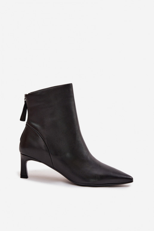 Moteriški aulinukai Z Naturalnej Skóry su kulniukais D&A CR52-661 Juodos spalvos