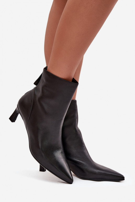 Moteriški aulinukai Z Naturalnej Skóry su kulniukais D&A CR52-661 Juodos spalvos