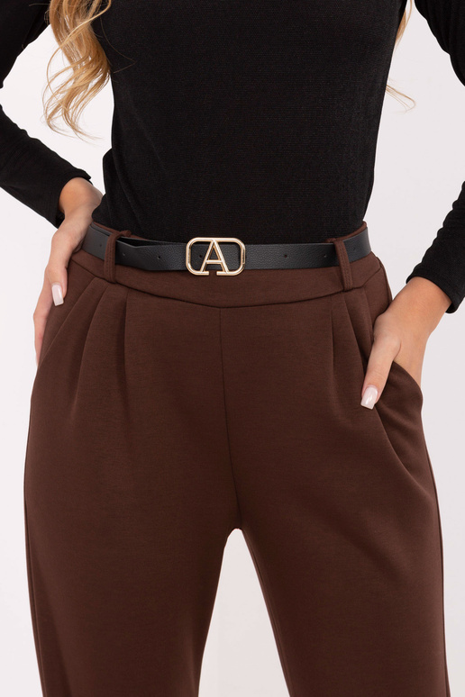 Kelnės tamsiai rudos spalvos