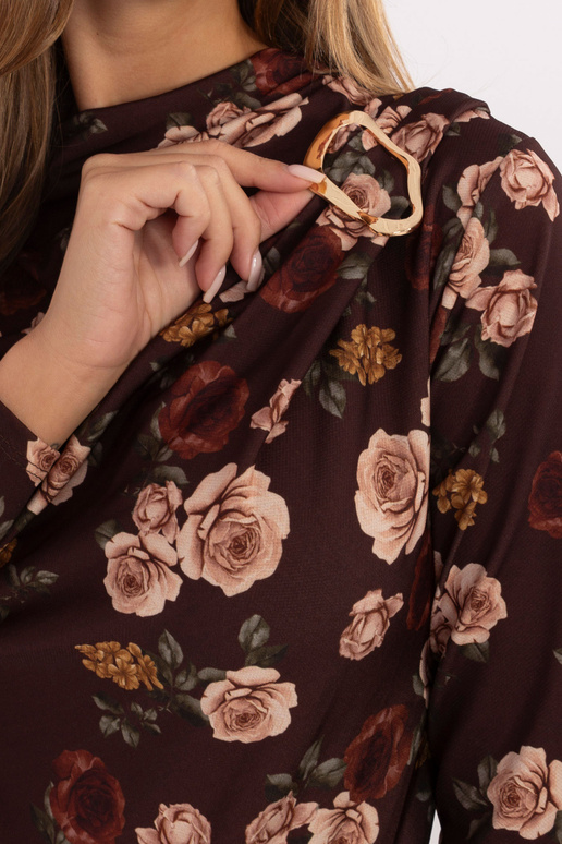 Tamsiai rudas viršus