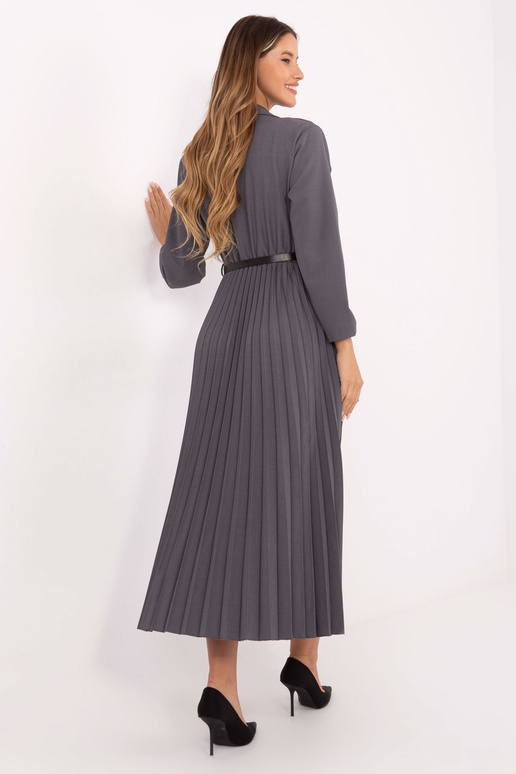 Tamsiai pilka suknelė