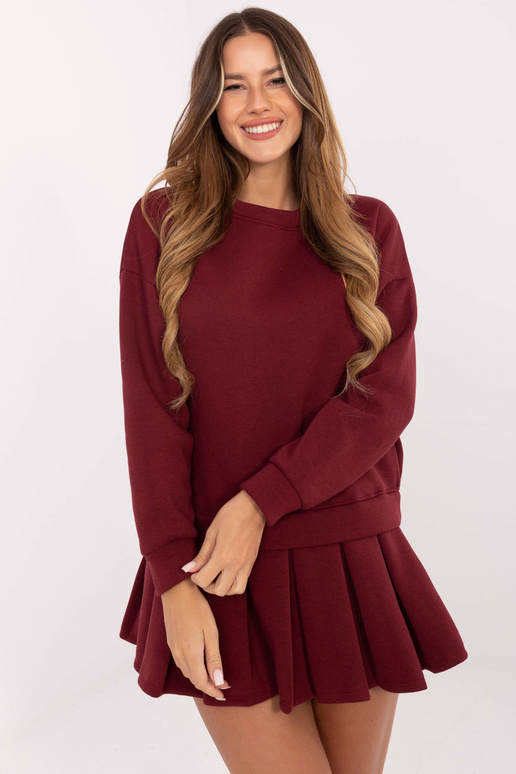 Burgundiška suknelė