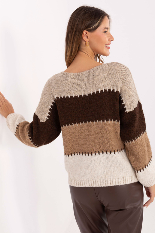 Šviesiai smėlinės spalvos megztinis