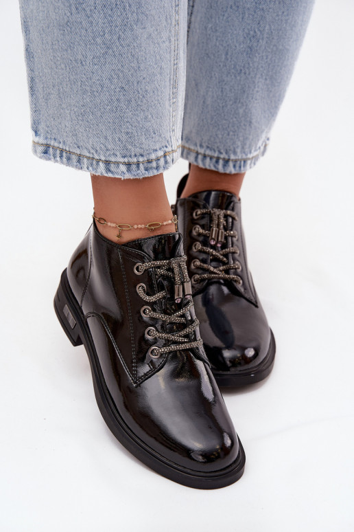   su lako efektu Moteriški aulinukai  m D&A MR52-124 Juodos spalvos