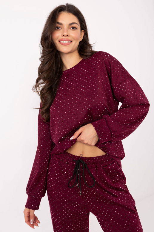 Burgundiškas komplektas