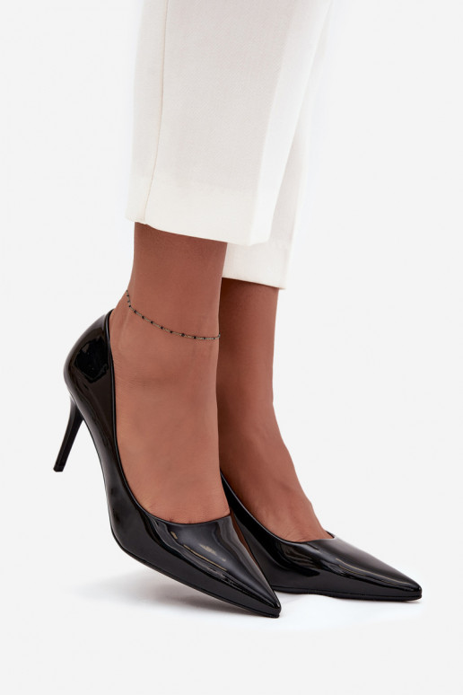 Moteriški lakiniai aukštakulniai bateliai „Jadira" smailiais galais, juodos spalvos