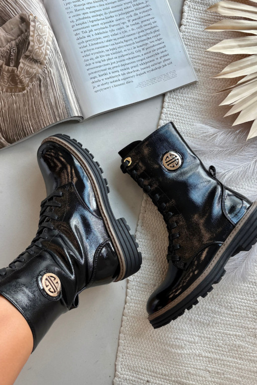 lakuoti darbiniai moteriški kulkšnies batai su aukso spalvos detalėmis pašiltinti juodos spalvos Dorialine