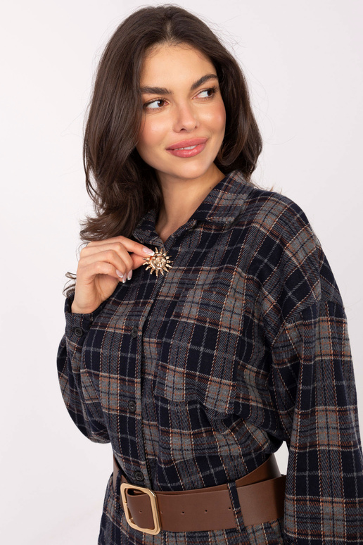 Tamsiai mėlyni marškiniai