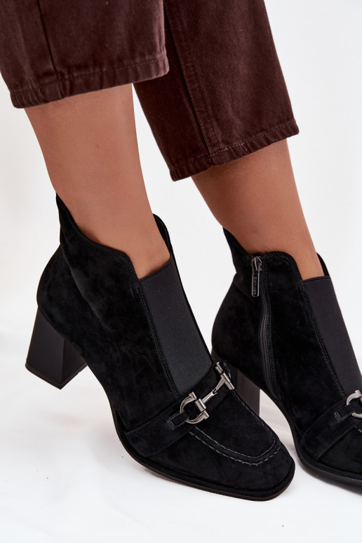 Moteriški aulinukai Z Naturalnego Zamszu su kulniukais Artiker 57C0124 Juodos spalvos