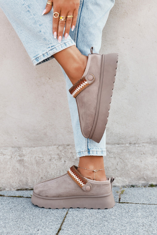 Sniego batai moteriški žemi su judančiais dirželiais ir siuvinėjimu, su platforma smėlio spalvos Lyrisse