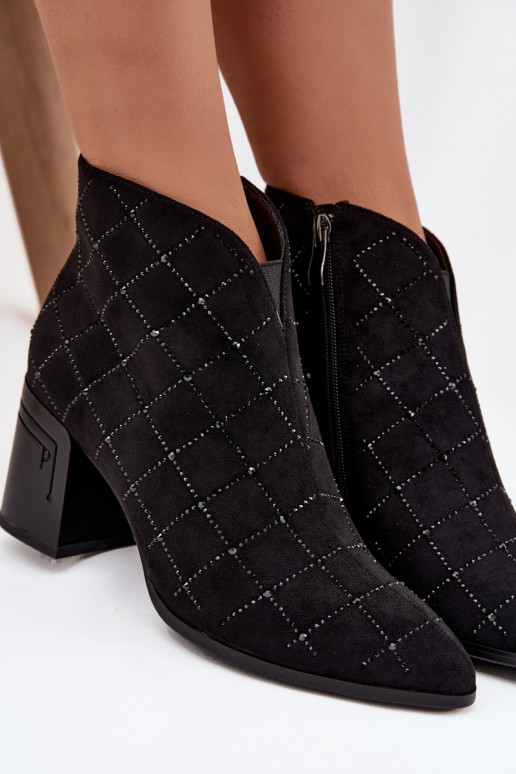 Moteriški aulinukai su dekoracija D&A MR52-133 juodos spalvos