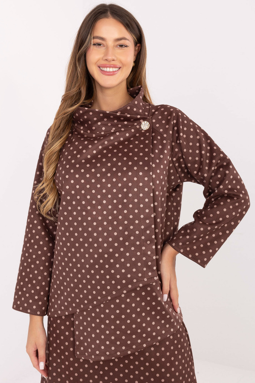 IT megztinis rudas IT megztinis rudas