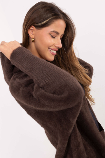 Paltas tamsiai rudos spalvos