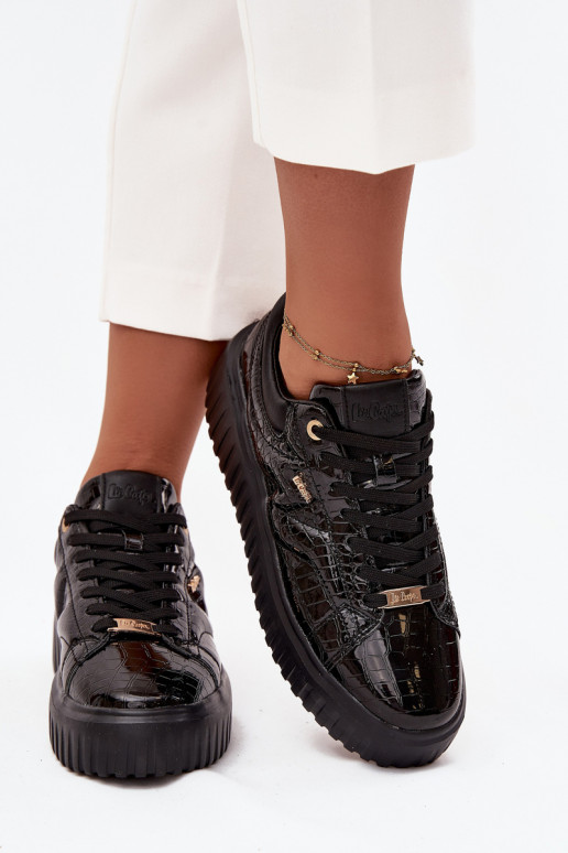 su lako efektu  modelio batai  su platforma Lee Cooper LCJ-25-09-3870 Juodos spalvos