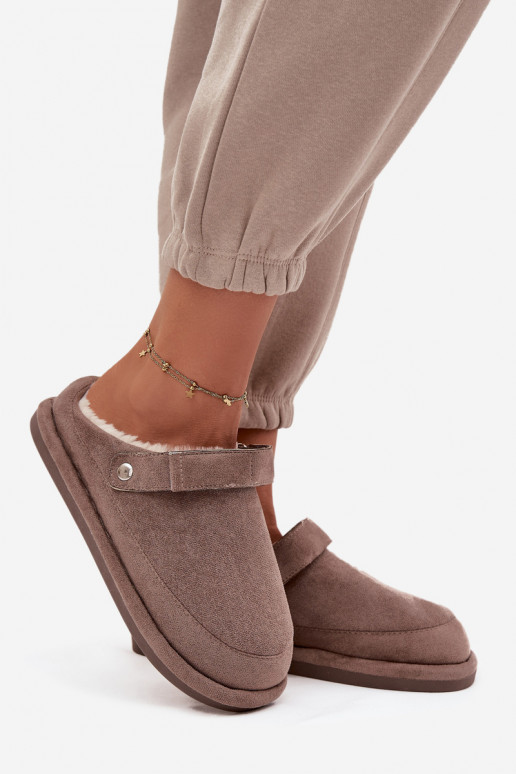 Šlepetės Moteriškas su dirželiais pašiltinti su kailiuku viduje smėlio spalvos Rilena