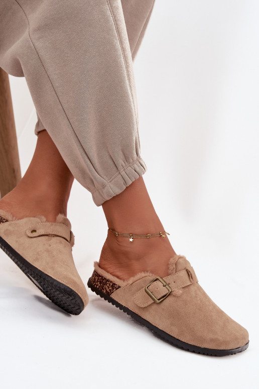 Šlepetės   pašiltinti su kailiuku viduje su sagtimis smėlio spalvos Sylisse