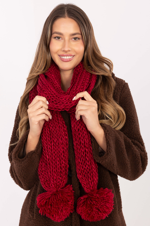 Raudonas AT šalis šalikas