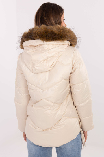 Striukė šviesiai smėlinė 2