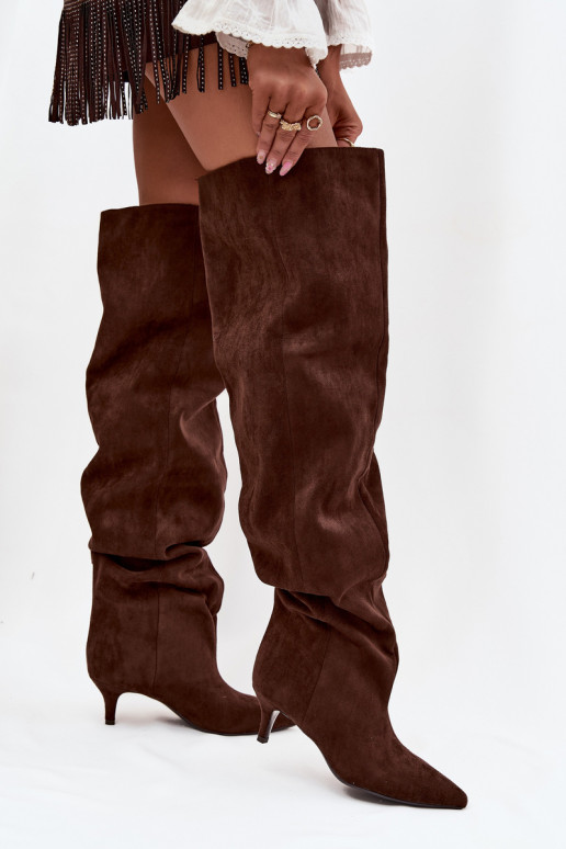 Įsispiriami moteriški ilgaauliai batai su plonais kulniukais šokolado spalvos Ysolienne Įsispiriami moteriški ilgaauliai batai su plonais kulniukais šokolado spalvos Ysolienne