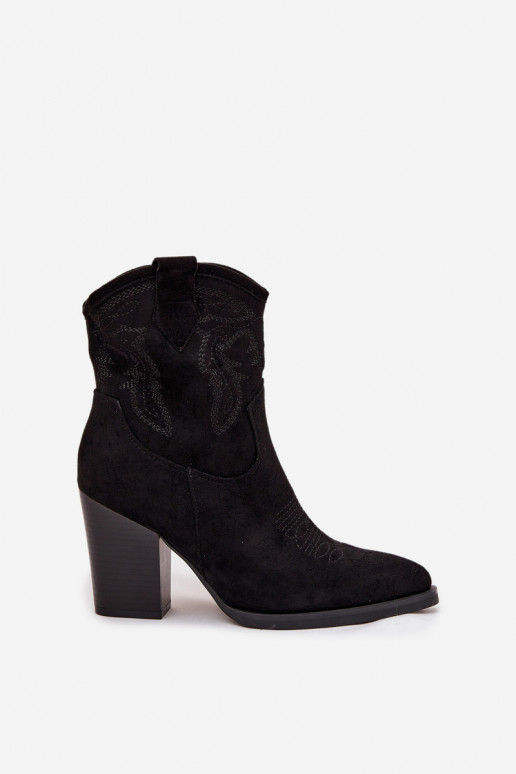 kaubojiško stiliaus aulinukai Moteriškas su kulniukais iš eko zomšosoĮe juodos spalvos Carissa