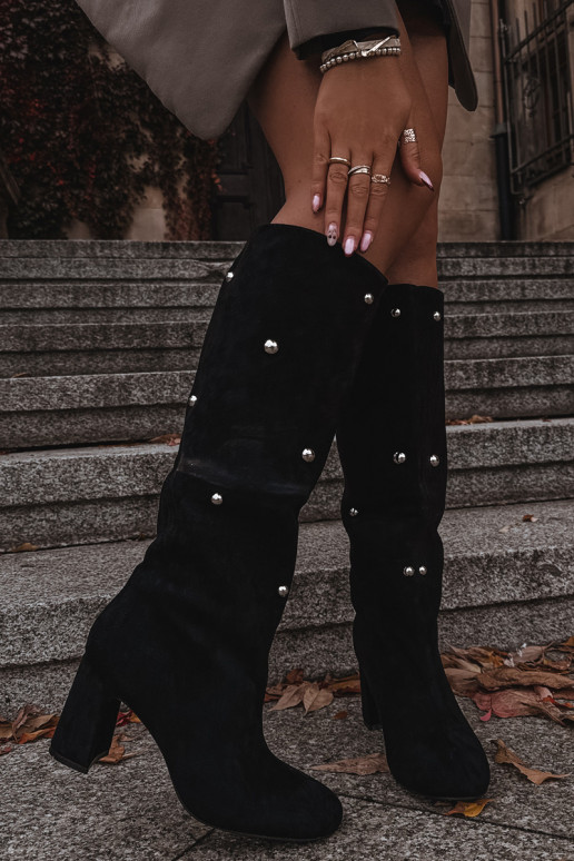 Šilti ilgaauliai batai su kulniukais Su puošniaisi Detalami juodos spalvos Lucinda