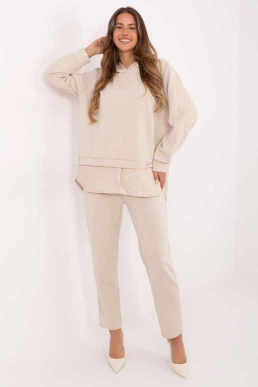 Komplektas IT šviesiai smėlio spalvos Komplektas IT šviesiai smėlio spalvos