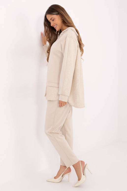 Komplektas IT šviesiai smėlio spalvos Komplektas IT šviesiai smėlio spalvos