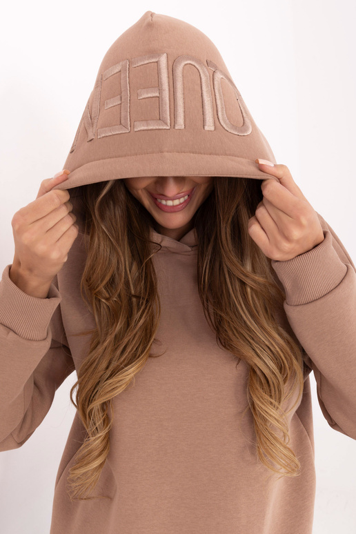 Tamsiai smėlio spalvos bliuzonas