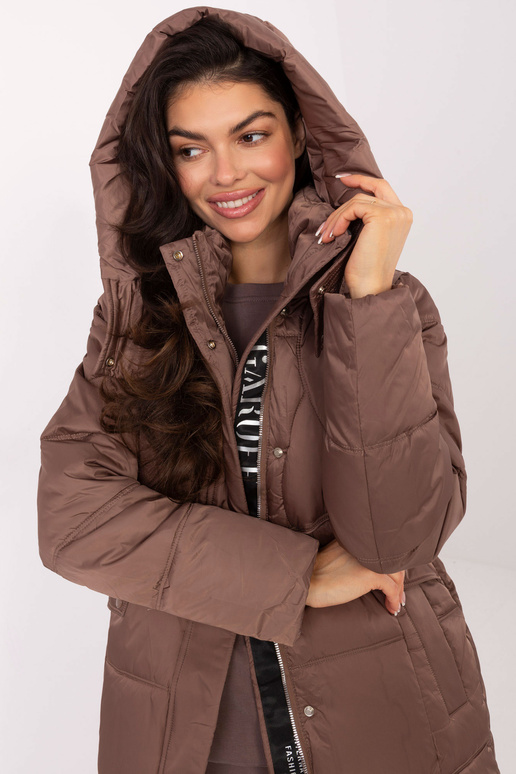 Paltas šviesiai rudas